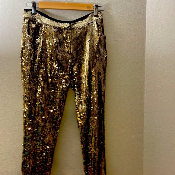 Gold sequins pants expensive ass pants but gorgeous - Picture 5 of 8